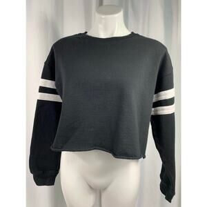 50% OFF Forever 21 Crop Sweater Oversized Black White